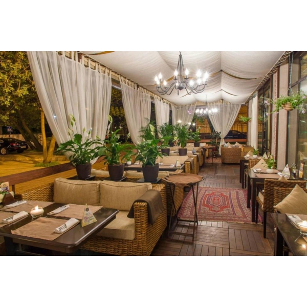 Ресторанный сервис бронирования столиков menu-rest.com - Интерьер ресторана "Навои"