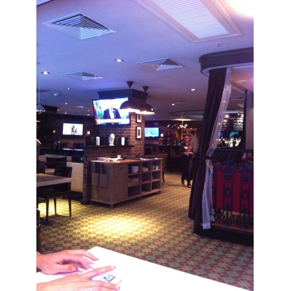 Ресторанный сервис бронирования столиков menu-rest.com - Интерьер ресторана "Leroy"