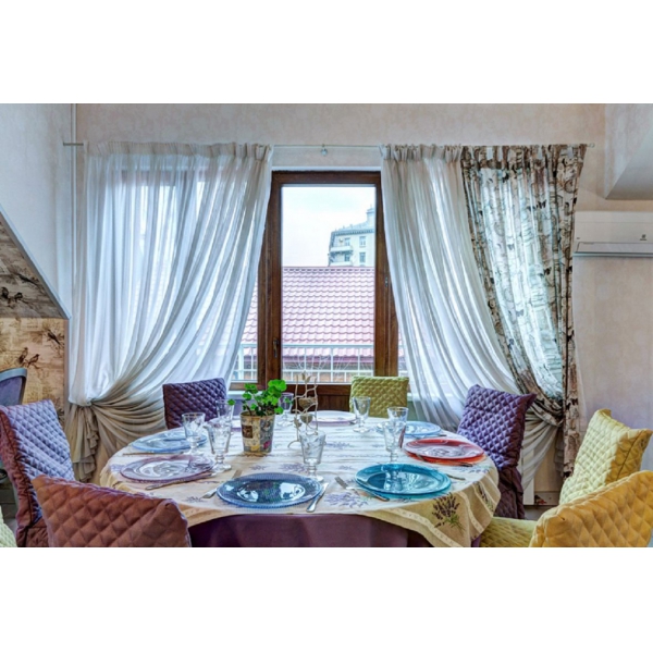 Ресторанный сервис бронирования столиков menu-rest.com - Интерьер ресторана "Дом 8А"