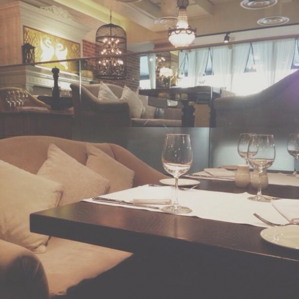 Ресторанный сервис бронирования столиков menu-rest.com - Интерьер ресторана "Гуси Лебеди"