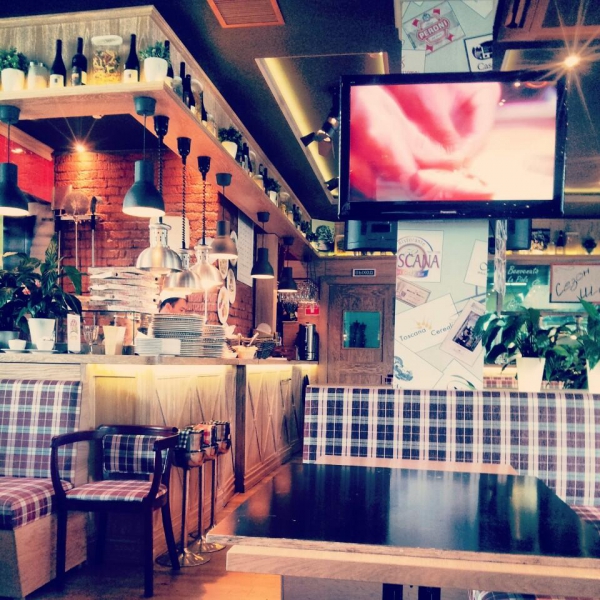 Ресторанный сервис бронирования столиков menu-rest.com - Интерьер ресторана "La Piola"