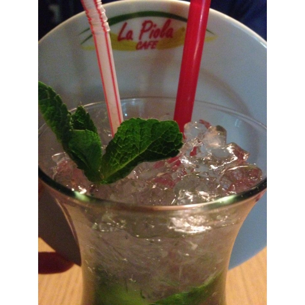 Ресторанный сервис бронирования столиков menu-rest.com - Интерьер ресторана "La Piola"