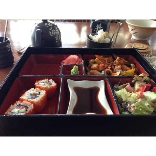 Ресторанный сервис бронирования столиков menu-rest.com - Интерьер ресторана "Нэцкэ"