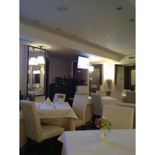 Ресторанный сервис бронирования столиков menu-rest.com - Интерьер ресторана "Югославия"