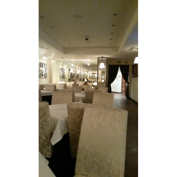 Ресторанный сервис бронирования столиков menu-rest.com - Интерьер ресторана "Югославия"