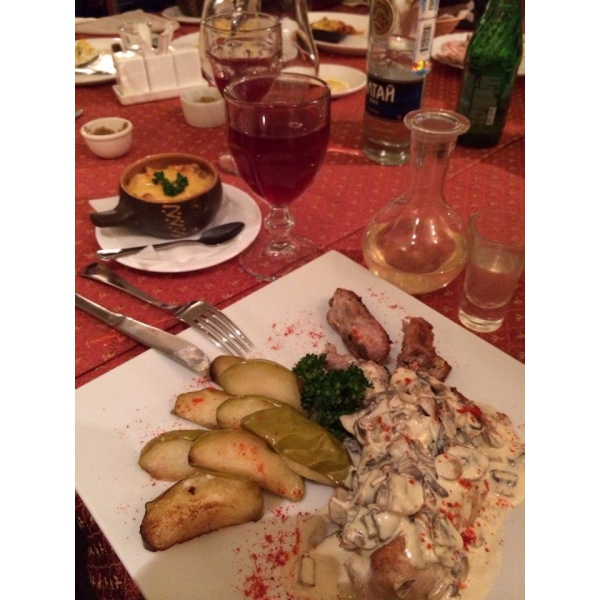 Ресторанный сервис бронирования столиков menu-rest.com - Интерьер ресторана "Добрыня"