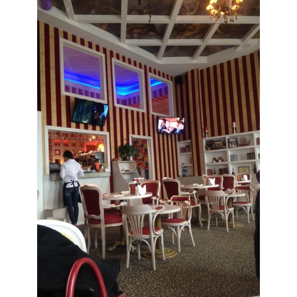 Ресторанный сервис бронирования столиков menu-rest.com - Интерьер ресторана "La Familia"