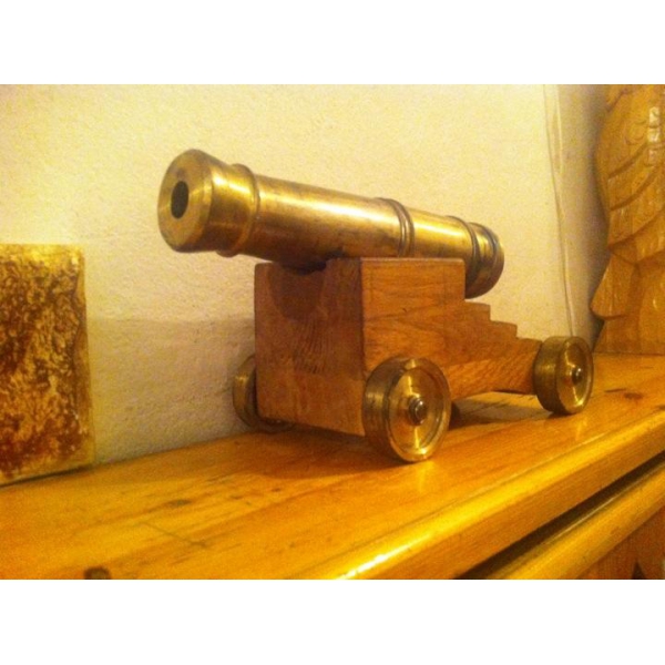 Ресторанный сервис бронирования столиков menu-rest.com - Интерьер ресторана "Офицерское собрание"