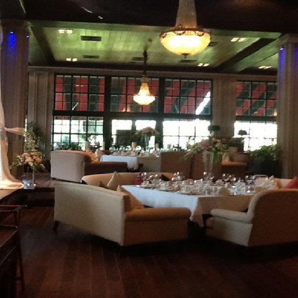 Ресторанный сервис бронирования столиков menu-rest.com - Интерьер ресторана "Шале-Берёзка"