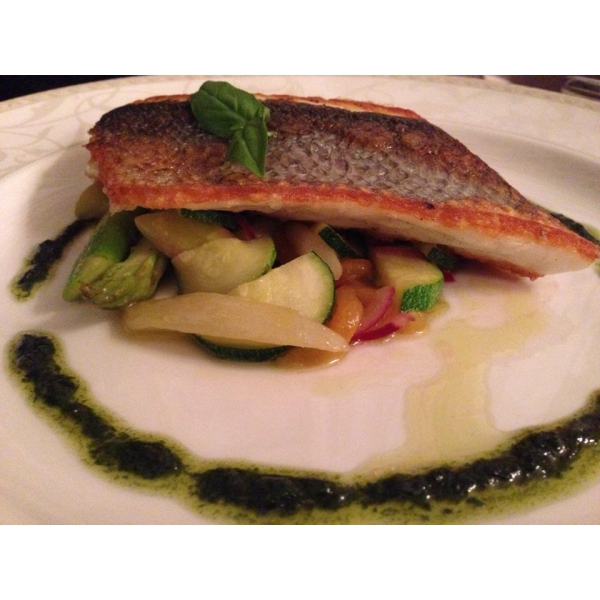 Ресторанный сервис бронирования столиков menu-rest.com - Интерьер ресторана "Гюго"