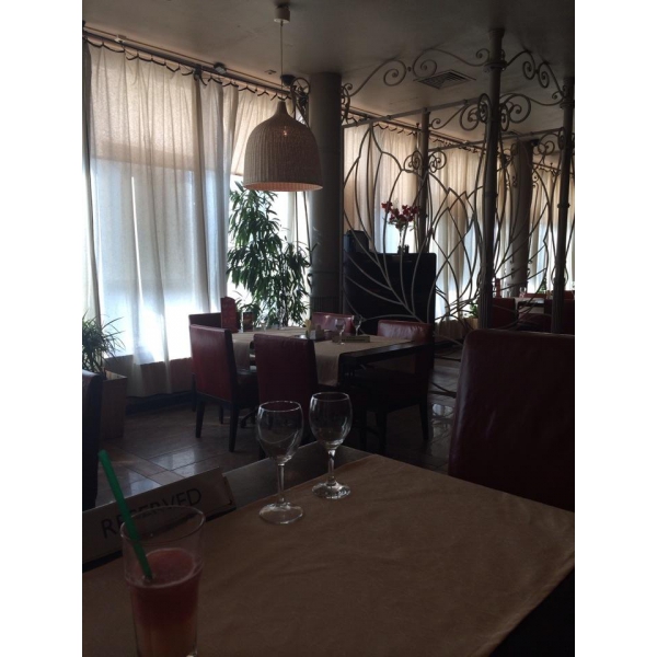 Ресторанный сервис бронирования столиков menu-rest.com - Интерьер ресторана "Гаврош"