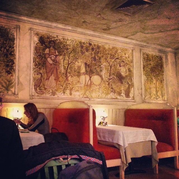 Ресторанный сервис бронирования столиков menu-rest.com - Интерьер ресторана "Ла-Чиполла"