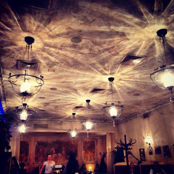 Ресторанный сервис бронирования столиков menu-rest.com - Интерьер ресторана "Ла-Чиполла"