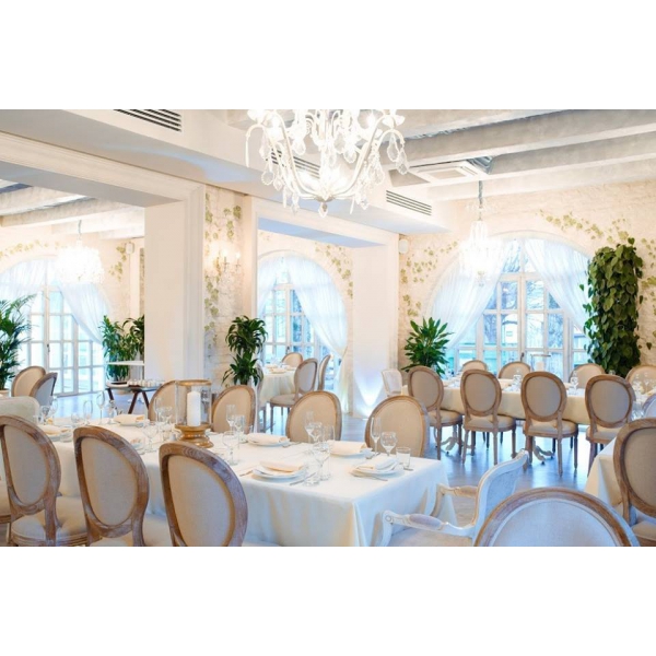 Ресторанный сервис бронирования столиков menu-rest.com - Интерьер ресторана "Московское небо"