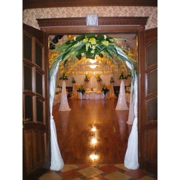 Ресторанный сервис бронирования столиков menu-rest.com - Интерьер ресторана "Берендей"