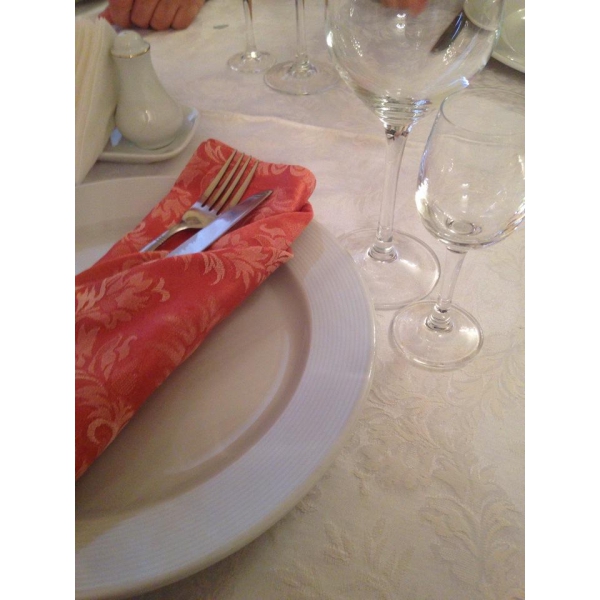 Ресторанный сервис бронирования столиков menu-rest.com - Интерьер ресторана "Реутов"