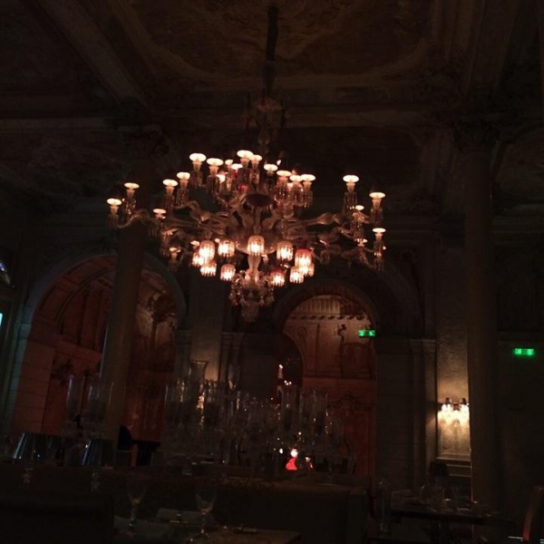 Ресторанный сервис бронирования столиков menu-rest.com - Интерьер ресторана "Baccarat Cristal Room"