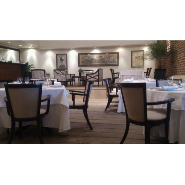 Ресторанный сервис бронирования столиков menu-rest.com - Интерьер ресторана "Le Restaurant"