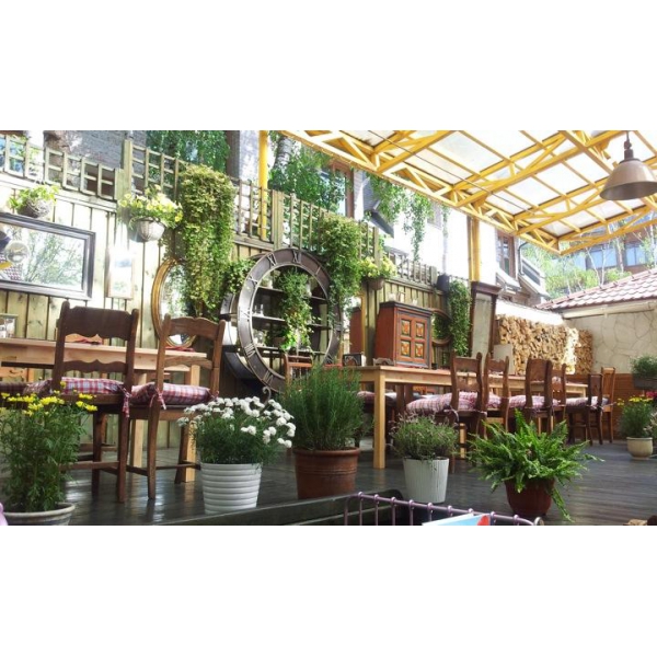 Ресторанный сервис бронирования столиков menu-rest.com - Интерьер ресторана "Веранда у Дачи"