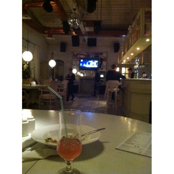 Ресторанный сервис бронирования столиков menu-rest.com - Интерьер ресторана "Kafenda"