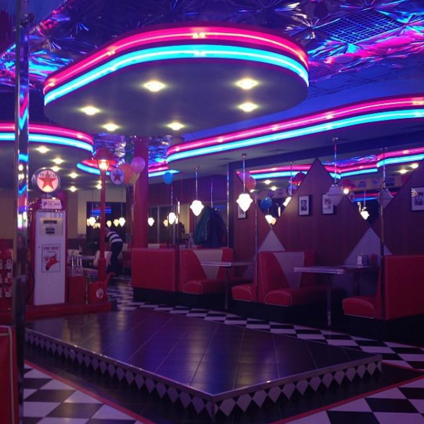 Ресторанный сервис бронирования столиков menu-rest.com - Интерьер ресторана "Beverly Hills Diner"