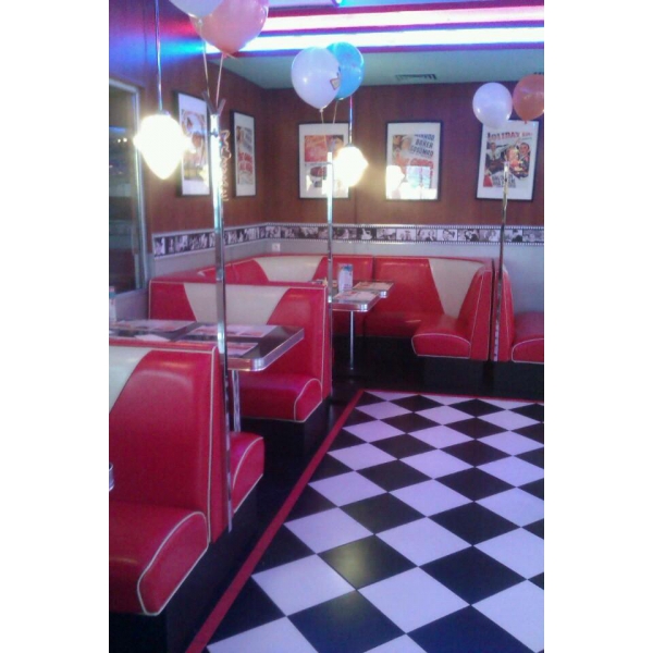 Ресторанный сервис бронирования столиков menu-rest.com - Интерьер ресторана "Beverly Hills Diner"