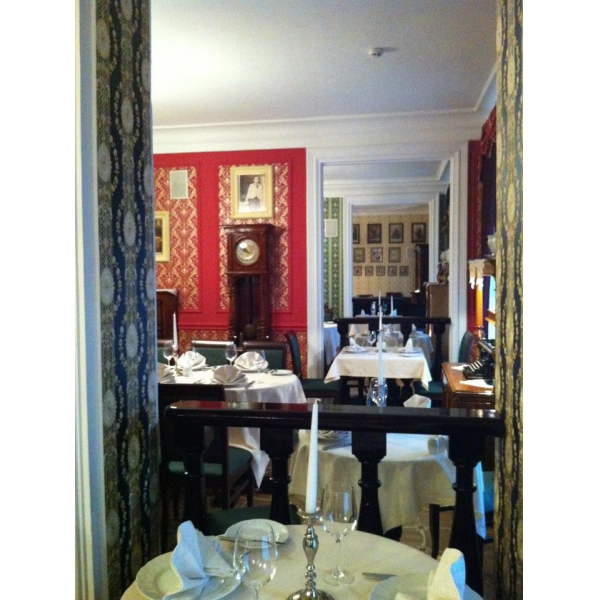 Ресторанный сервис бронирования столиков menu-rest.com - Интерьер ресторана "Семь Пятницъ"