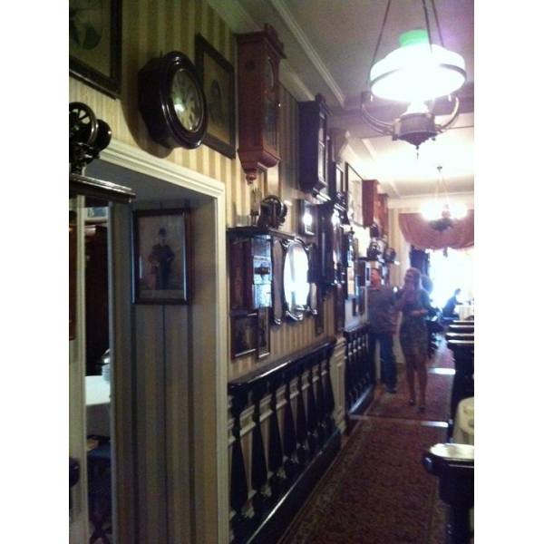 Ресторанный сервис бронирования столиков menu-rest.com - Интерьер ресторана "Семь Пятницъ"