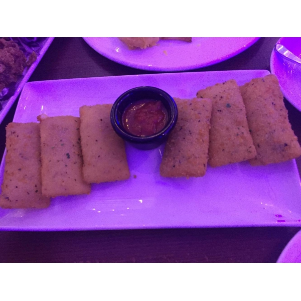 Ресторанный сервис бронирования столиков menu-rest.com - Интерьер ресторана "T.G.I. Friday`s"