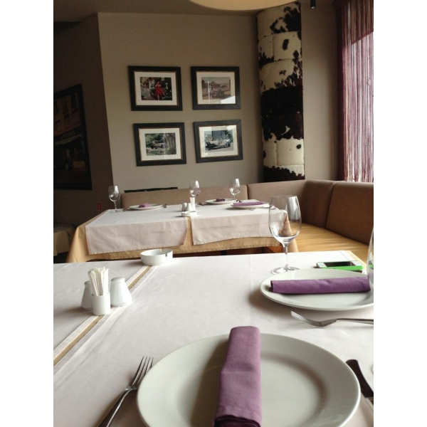 Ресторанный сервис бронирования столиков menu-rest.com - Интерьер ресторана "Рябина-Бар"