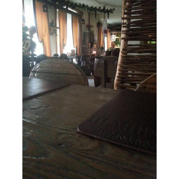 Ресторанный сервис бронирования столиков menu-rest.com - Интерьер ресторана "Довбуш"