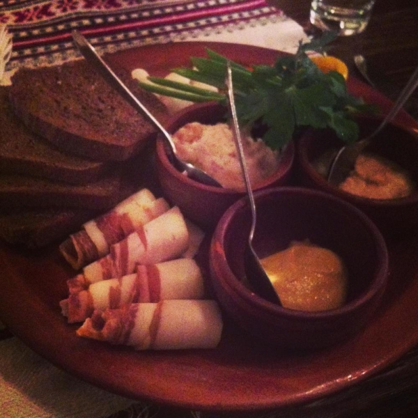Ресторанный сервис бронирования столиков menu-rest.com - Интерьер ресторана "Первак"