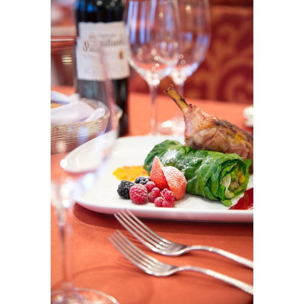 Ресторанный сервис бронирования столиков menu-rest.com - Интерьер ресторана "Романов"