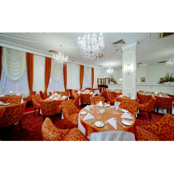 Ресторанный сервис бронирования столиков menu-rest.com - Интерьер ресторана "Романов"