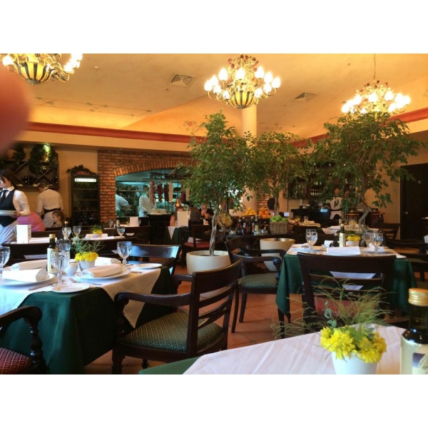 Ресторанный сервис бронирования столиков menu-rest.com - Интерьер ресторана "Casa Mia"