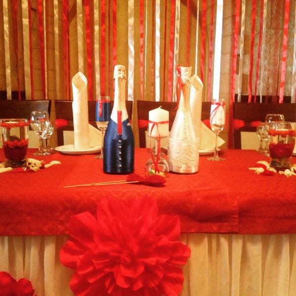 Ресторанный сервис бронирования столиков menu-rest.com - Интерьер ресторана "на Востоке"