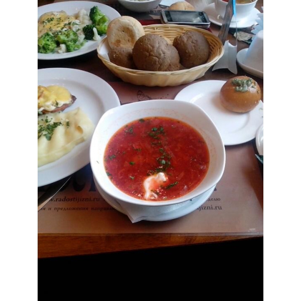 Ресторанный сервис бронирования столиков menu-rest.com - Интерьер ресторана "Радости жизни"