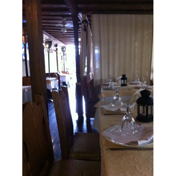 Ресторанный сервис бронирования столиков menu-rest.com - Интерьер ресторана "Два кувшина"