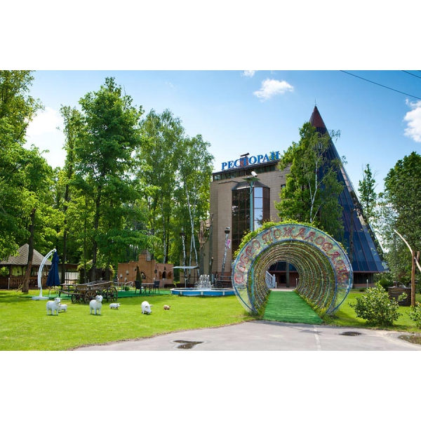 Ресторанный сервис бронирования столиков menu-rest.com - Интерьер ресторана "Любить по-русски"