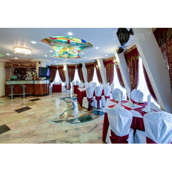 Ресторанный сервис бронирования столиков menu-rest.com - Интерьер ресторана "Любить по-русски"