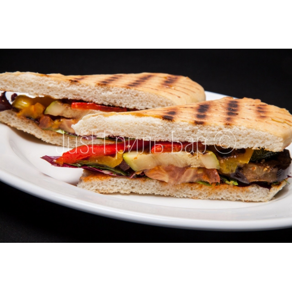 Ресторанный сервис бронирования столиков menu-rest.com - Интерьер ресторана "Just"