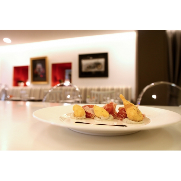 Ресторанный сервис бронирования столиков menu-rest.com - Интерьер ресторана "CINQ SENS"