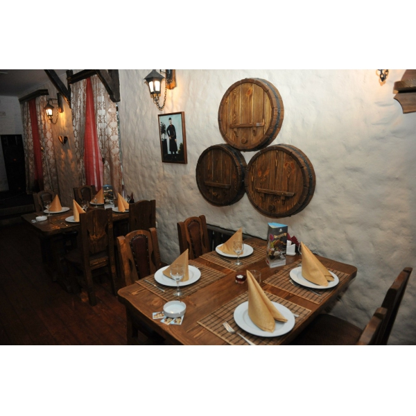 Ресторанный сервис бронирования столиков menu-rest.com - Интерьер ресторана "Не горюй"