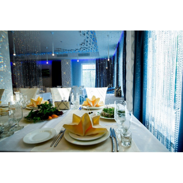 Ресторанный сервис бронирования столиков menu-rest.com - Интерьер ресторана "Ziмa"