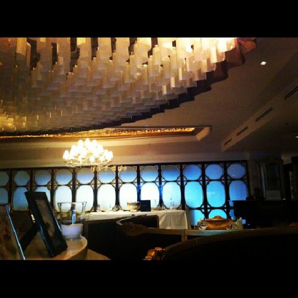 Ресторанный сервис бронирования столиков menu-rest.com - Интерьер ресторана "MENU"