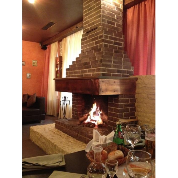 Ресторанный сервис бронирования столиков menu-rest.com - Интерьер ресторана "Пироговский дворик"