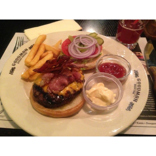 Ресторанный сервис бронирования столиков menu-rest.com - Интерьер ресторана "GOODMAN"