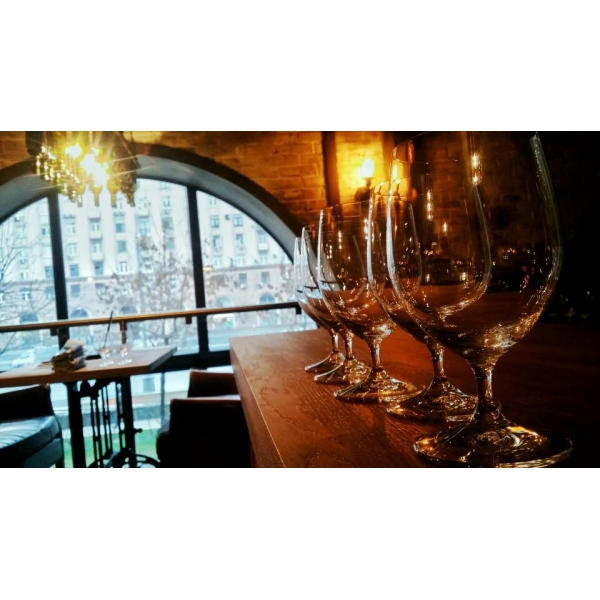 Ресторанный сервис бронирования столиков menu-rest.com - Интерьер ресторана "Место Время"