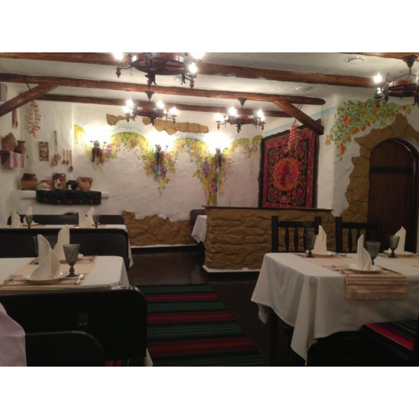 Ресторанный сервис бронирования столиков menu-rest.com - Интерьер ресторана "Молдова"