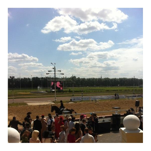 Ресторанный сервис бронирования столиков menu-rest.com - Интерьер ресторана "Ипподром"